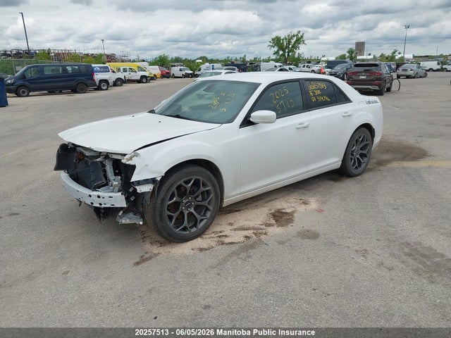 Продажа на аукционе авто 2016 Chrysler 300 Limited, vin: 2C3CCABG0GH334396, номер лота: 20257513
