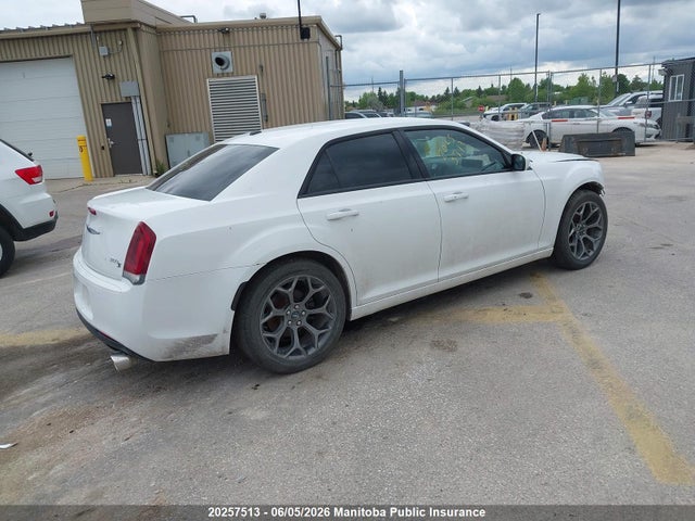 Продажа на аукционе авто 2016 Chrysler 300 Limited, vin: 2C3CCABG0GH334396, номер лота: 20257513