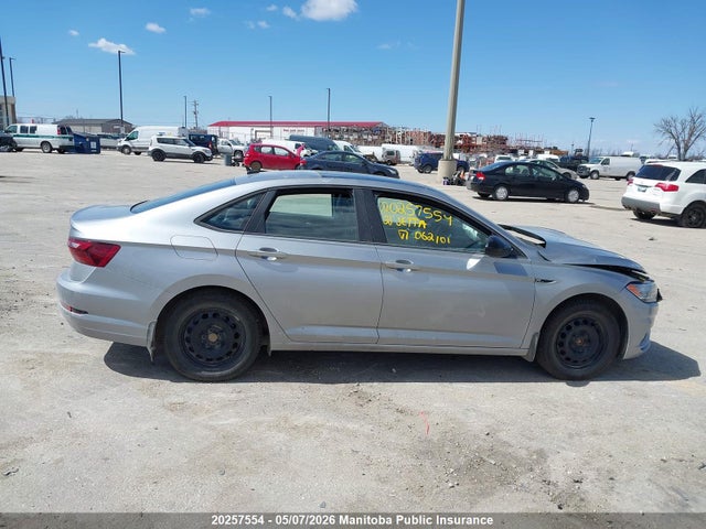 2021 Volkswagen Jetta Highline 1.4 Tsi მანქანა იყიდება აუქციონზე, vin: 3VWE57BU6MM062101, აუქციონის ნომერი: 20257554