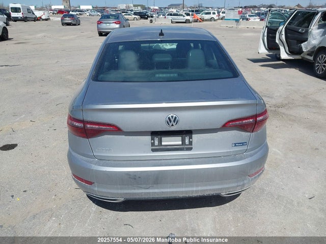 2021 Volkswagen Jetta Highline 1.4 Tsi მანქანა იყიდება აუქციონზე, vin: 3VWE57BU6MM062101, აუქციონის ნომერი: 20257554