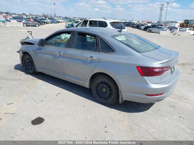 2021 Volkswagen Jetta Highline 1.4 Tsi მანქანა იყიდება აუქციონზე, vin: 3VWE57BU6MM062101, აუქციონის ნომერი: 20257554