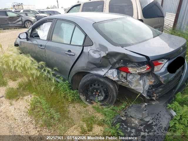 Toyota COROLLA LE 2022 5YFBPMBE6NP340173 Image 6