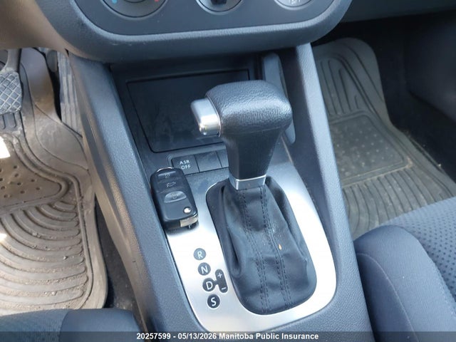 2008 Volkswagen Rabbit 2.5 მანქანა იყიდება აუქციონზე, vin: WVWDA71K08W280017, აუქციონის ნომერი: 20257599