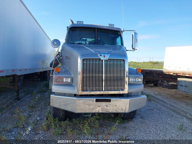 Western Star 4800sb 2017 5KKMBBDV2HPHY3999 Image 13
