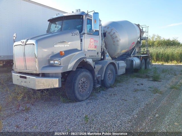Western Star 4800sb 2017 5KKMBBDV2HPHY3999 Image 2