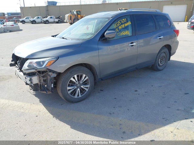 5N1DR2MMXJC602688 Nissan Pathfinder S
