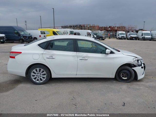 Продажа на аукционе авто 2015 Nissan Sentra 1.8 S, vin: 3N1AB7AP3FL646473, номер лота: 20257680