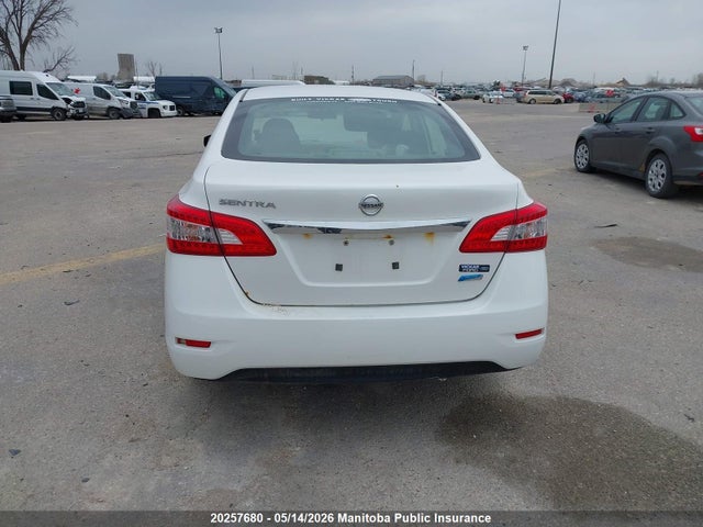 Продажа на аукционе авто 2015 Nissan Sentra 1.8 S, vin: 3N1AB7AP3FL646473, номер лота: 20257680
