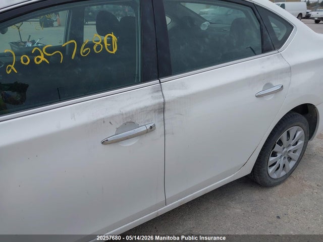 Продажа на аукционе авто 2015 Nissan Sentra 1.8 S, vin: 3N1AB7AP3FL646473, номер лота: 20257680