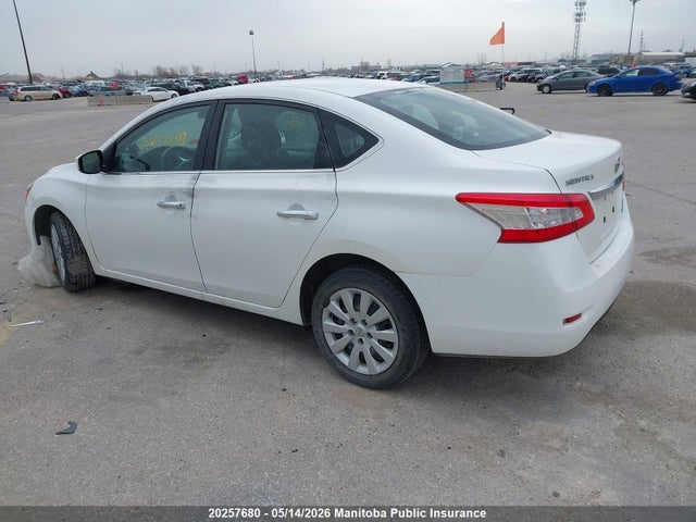 Продажа на аукционе авто 2015 Nissan Sentra 1.8 S, vin: 3N1AB7AP3FL646473, номер лота: 20257680