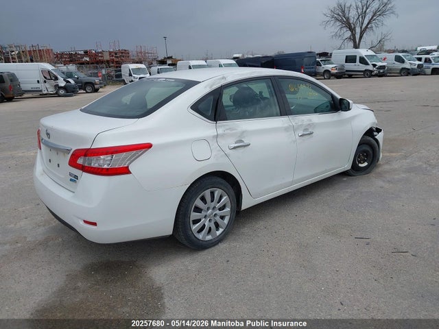 Продажа на аукционе авто 2015 Nissan Sentra 1.8 S, vin: 3N1AB7AP3FL646473, номер лота: 20257680