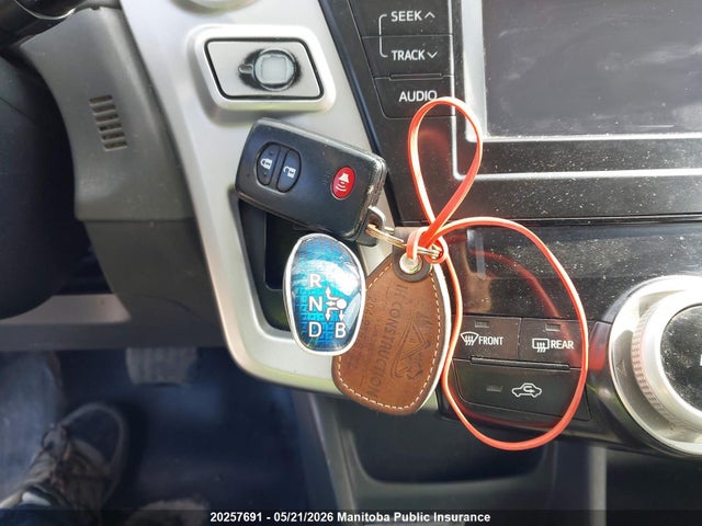 20257691 :رقم المزاد ، JTDZN3EU1EJ003867 vin ، 2014 Toyota Prius V مزاد بيع