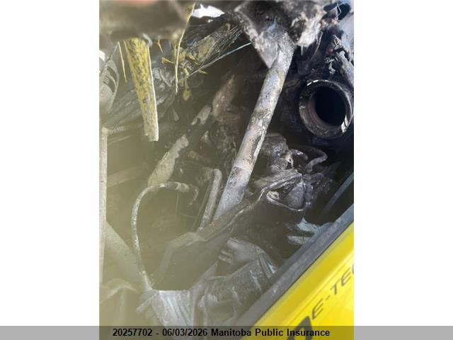 20257702 :رقم المزاد ، 2BPSUUHFXHV000058 vin ، 2017 Ski-doo Mx Z X 850 Rer مزاد بيع