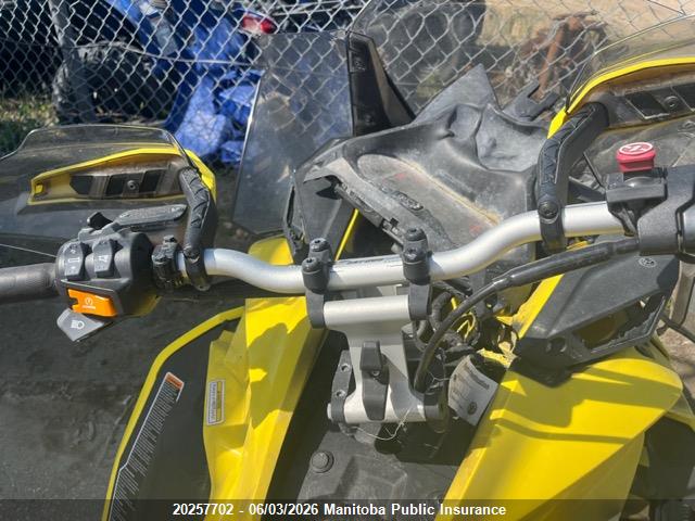 20257702 :رقم المزاد ، 2BPSUUHFXHV000058 vin ، 2017 Ski-doo Mx Z X 850 Rer مزاد بيع