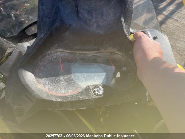 20257702 :رقم المزاد ، 2BPSUUHFXHV000058 vin ، 2017 Ski-doo Mx Z X 850 Rer مزاد بيع