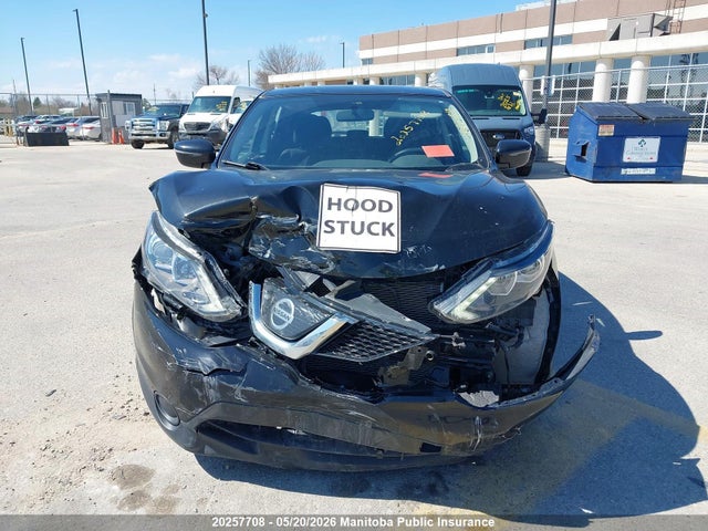 JN1BJ1CR6KW343324 Nissan Qashqai S