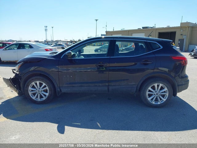 JN1BJ1CR6KW343324 Nissan Qashqai S