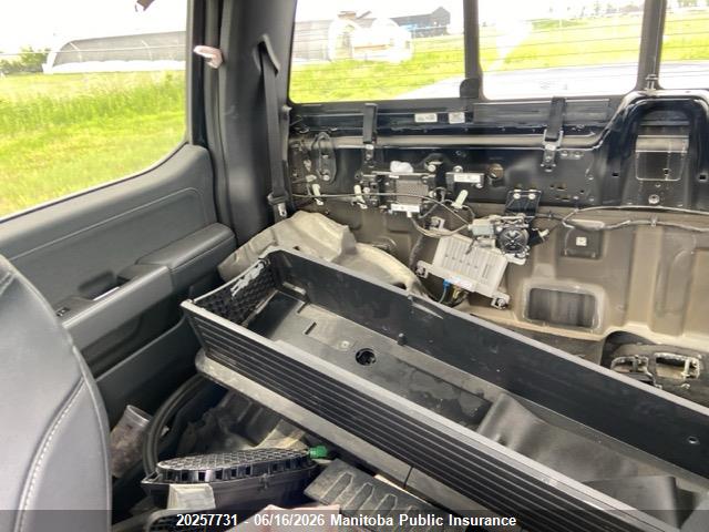 Ford F250 Sd Lariat Crew Cab 2023 1FT8W2BM2PED92523 Image 8