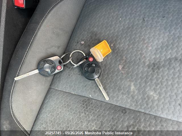 1FMCU9GD4HUE10962 Ford ESCAPE SE