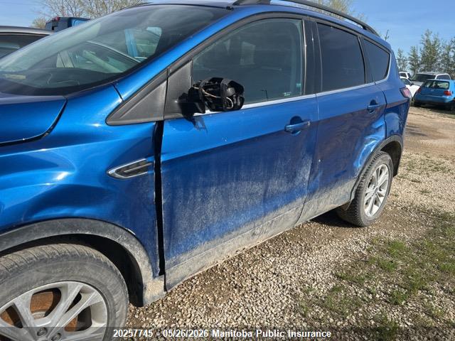 1FMCU9GD4HUE10962 Ford ESCAPE SE