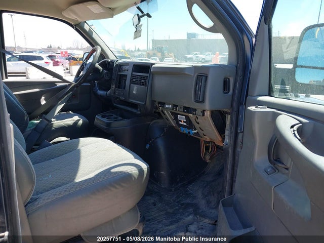 20257751 :رقم المزاد ، 1GCGG25U271135289 vin ، 2007 Chevrolet Express 2500 Cargo Van مزاد بيع