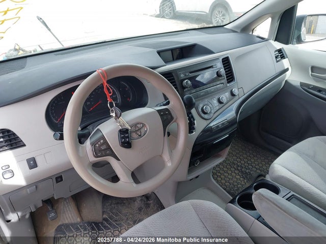 2012 Toyota Sienna Le V6 მანქანა იყიდება აუქციონზე, vin: 5TDKK3DC6CS213349, აუქციონის ნომერი: 20257788