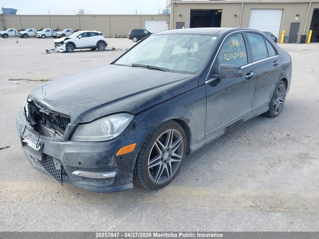 Продаж на аукціоні авто 2014 Mercedes Benz C350 4matic, vin: WDDGF8JB3EA917162, номер лоту: 20257847