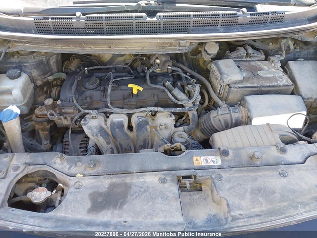 2015 Kia Rondo Lx მანქანა იყიდება აუქციონზე, vin: KNAHT8A37F7118772, აუქციონის ნომერი: 20257896
