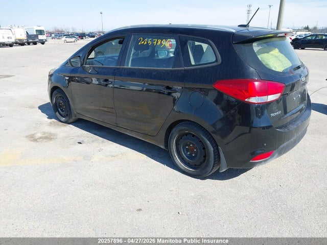2015 Kia Rondo Lx მანქანა იყიდება აუქციონზე, vin: KNAHT8A37F7118772, აუქციონის ნომერი: 20257896