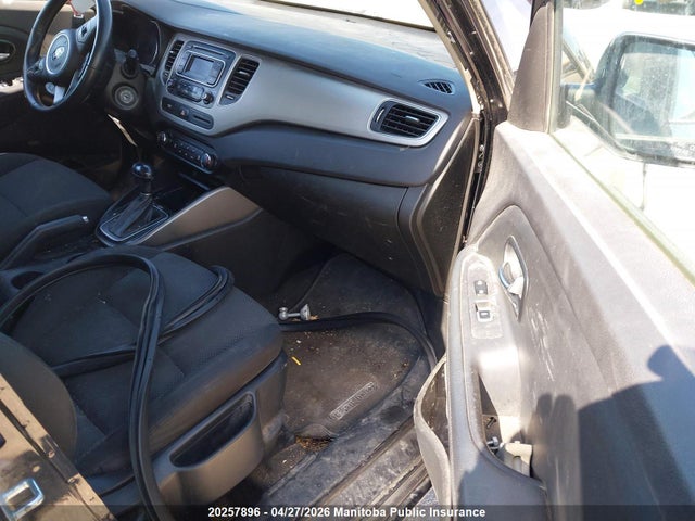 2015 Kia Rondo Lx მანქანა იყიდება აუქციონზე, vin: KNAHT8A37F7118772, აუქციონის ნომერი: 20257896