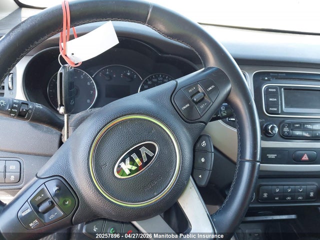 2015 Kia Rondo Lx მანქანა იყიდება აუქციონზე, vin: KNAHT8A37F7118772, აუქციონის ნომერი: 20257896