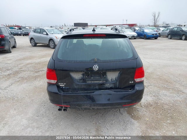 3VWPX7AJ4EM627859 Volkswagen Golf 2.5