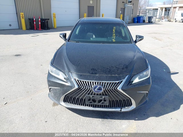 58AB21B15LU005825 Lexus ES 300H