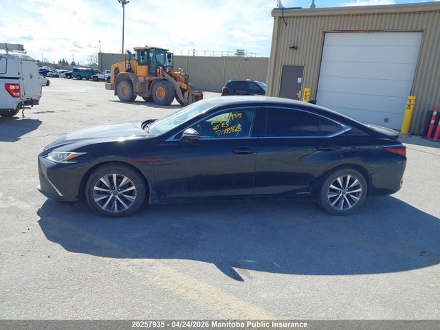 58AB21B15LU005825 Lexus ES 300H