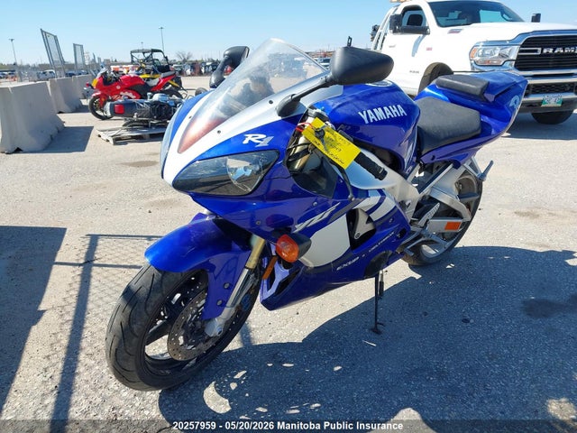 20257959 :رقم المزاد ، 2BG4061641U417049 vin ، 2001 Yamaha Yzf R1 مزاد بيع