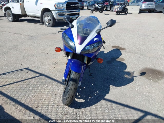 20257959 :رقم المزاد ، 2BG4061641U417049 vin ، 2001 Yamaha Yzf R1 مزاد بيع