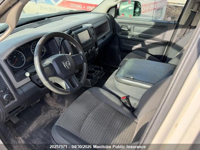 20257971 :رقم المزاد ، 1D3HV18T99S732953 vin ، 2009 Dodge Ram 1500 St Quad Cab مزاد بيع