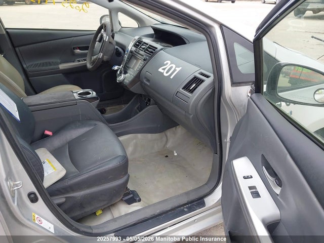 JTDZN3EU8EJ003011 Toyota PRIUS V