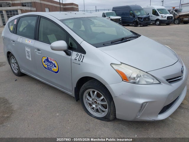JTDZN3EU8EJ003011 Toyota PRIUS V