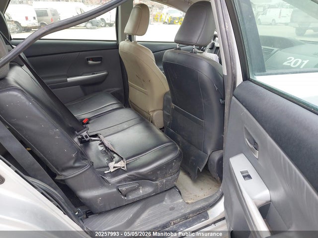 JTDZN3EU8EJ003011 Toyota PRIUS V