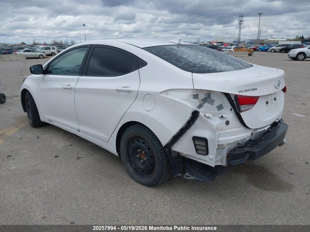 KMHDH4AH0GU532806 Hyundai ELANTRA SE