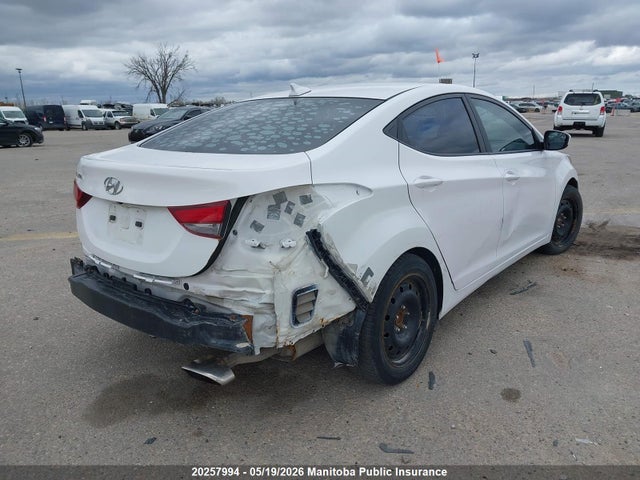 KMHDH4AH0GU532806 Hyundai ELANTRA SE