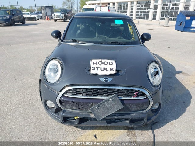 20258010 :رقم المزاد ، WMWXP7C55G3B33999 vin ، 2016 Mini Cooper S مزاد بيع