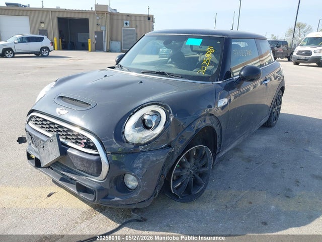 20258010 :رقم المزاد ، WMWXP7C55G3B33999 vin ، 2016 Mini Cooper S مزاد بيع
