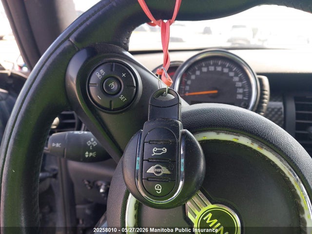 20258010 :رقم المزاد ، WMWXP7C55G3B33999 vin ، 2016 Mini Cooper S مزاد بيع