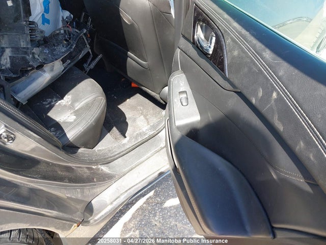 1N4AA6AP3JC379162 Nissan Maxima 3.5 Sl