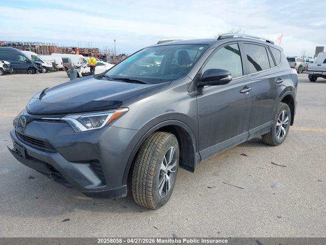 2018 Toyota Rav4 Le მანქანა იყიდება აუქციონზე, vin: 2T3ZFREV7JW461062, აუქციონის ნომერი: 20258058