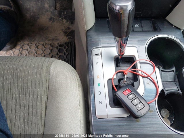 2014 Toyota Camry Le Hybrid მანქანა იყიდება აუქციონზე, vin: 4T1BD1FK1EU101684, აუქციონის ნომერი: 20258114