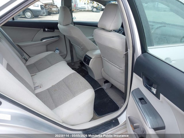 2014 Toyota Camry Le Hybrid მანქანა იყიდება აუქციონზე, vin: 4T1BD1FK1EU101684, აუქციონის ნომერი: 20258114