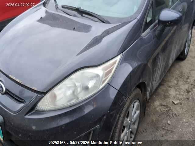2013 Ford Fiesta Se მანქანა იყიდება აუქციონზე, vin: 3FADP4EJ5DM106412, აუქციონის ნომერი: 20258163